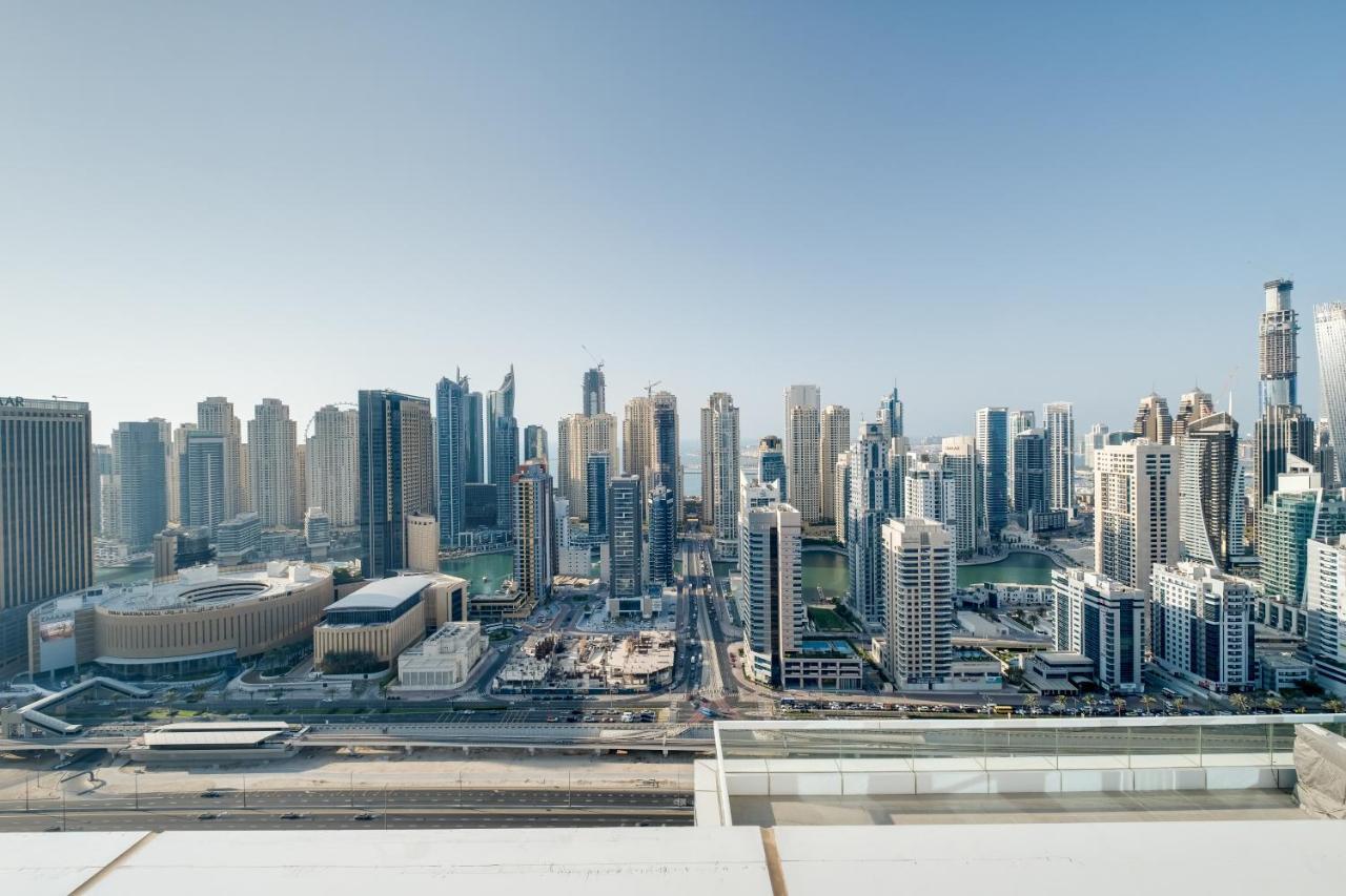 Luxury Apt - Rooftop Pool - City View ドバイ エクステリア 写真